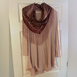 Beautiful blush tunic with scarf